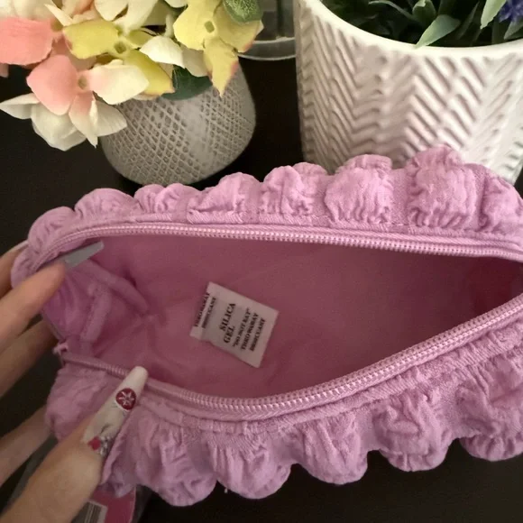 🆕🪷 ULTA LIMITED EDITION 9 PIECE BEAUTY GIFT SET WITH MAKE-UP BAG. BRAND NEW. - Picture 8 of 14